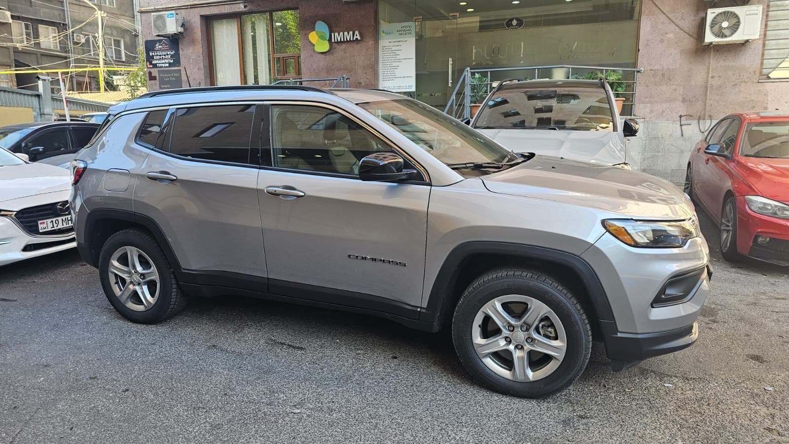 Jeep Compass 2023 — Car Rental